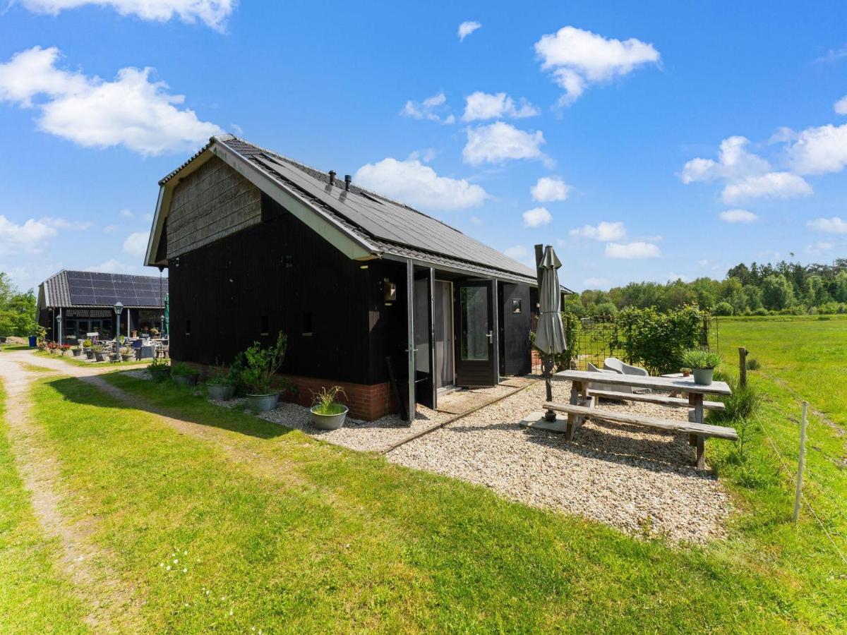 A Lovely Cottage On The Dwingelderveld Nature Park Beilen Exterior photo